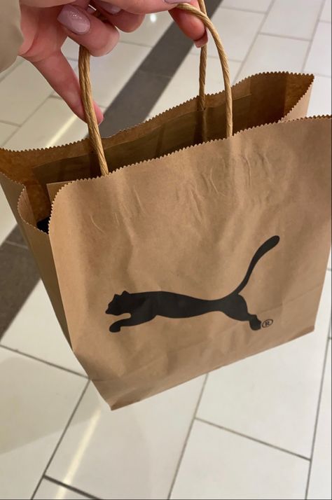 Puma Shopping Bag Snap, Puma Showroom Snap, Puma Aesthetic, Red Rose Drawing, Work Wallpaper, Puma Store, Shopping Pictures, Year Vision Board, Football Jersey Outfit