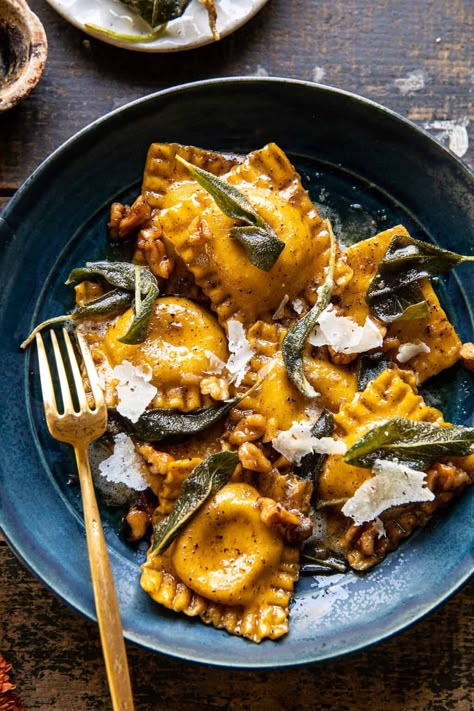 Sage Butter Pumpkin Cheese Ravioli. Brown Butter Sauce Recipe, Ravioli Sauce, Tieghan Gerard, Squash Ravioli, Autumn Recipes Vegetarian, Half Baked Harvest Recipes, Pumpkin Ravioli, Brown Butter Sauce, Butternut Squash Ravioli