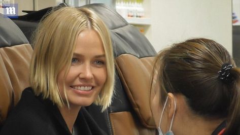 Lara Bingle braless in an oversize jumper Lara Bingle Hair Bob, Lara Bingle Short Hair, Laura Worthington Hair, Laura Bingle Hair, Lara Bingle Bob, Lara Worthington Hair, Lara Bingle Hair, Lara Bingle, Lara Worthington