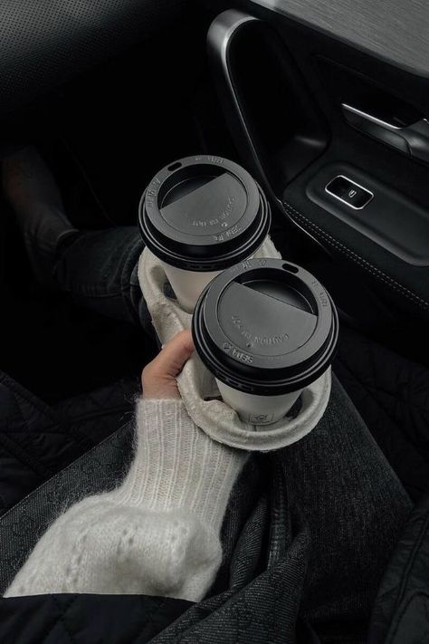 Sarah Core, Coffee Instagram, Aesthetic Content, Coffee Photos, Foto Poses, Aesthetic Coffee, Instagram Photo Inspiration, Ideas For Instagram Photos, Aesthetic Images