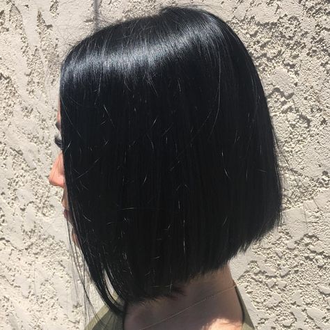 Pitch Black Hair, Black Bob, Pitch Black, Back In Black, Bob Cut, Long Beach, Back To Black, Hair Salon, Hair Stylist