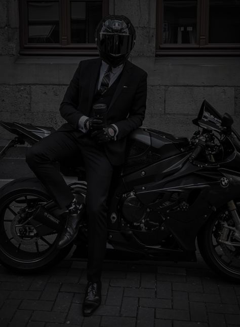 © @dr.patma on instagram, edited by me _________________________________ bookstagram booktok book character romantasy dark romance aesthetic vibes bookish drawing reference bike motorcycle car man motorbike Dark Motorcycle Aesthetic, Motorcycle Guy Aesthetic, Biker Boy Aesthetic, Biker Aesthetic Male, Romance Inspiration, Motorcycle Guy, Motorcycle Mask, Romance Aesthetic, Brochure Ideas