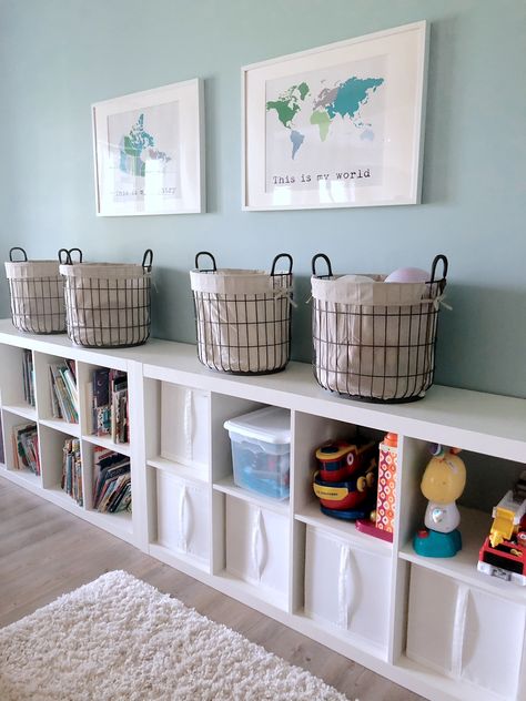 Organized Playroom, Art On The Wall, Kids Beds With Storage, Ideas Habitaciones, Cubby Shelves, Basement Playroom, Boys Playroom, Playroom Storage, Playroom Design