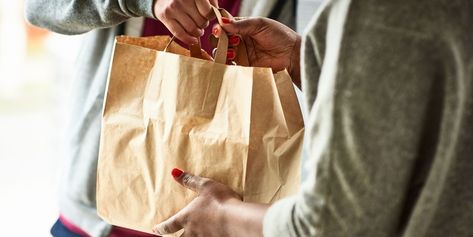 How to Help Your Community During the Coronavirus Outbreak Brown Paper Bags, Alcohol En Gel, Meals On Wheels, Feeding America, Sit Ups, Delivery App, Meal Delivery Service, Food Supply, Foods Delivered