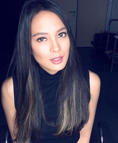 Isabelle Daza Isabelle Daza, Working With People, Tips Hair, Holiday Campaign, Haircut Inspiration, Asian Hair, Change Is Good, Hair Care Tips, Care Tips