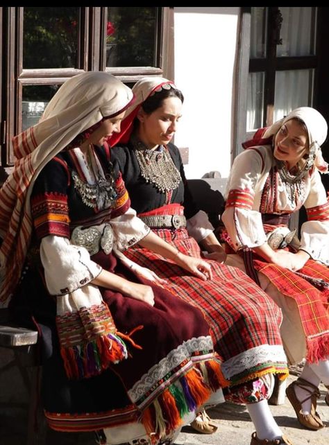 Bulgarian Culture Aesthetic, Bulgarian Aesthetic, Bulgarian Costume, Balkan Aesthetic, Bulgarian Traditions, Bulgarian Women, Albanian Clothing, Bulgarian Folklore, Bulgarian Clothing