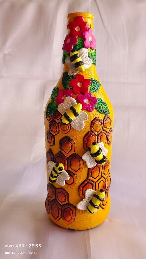 Blenders Pride Bottle Art, Mouldit Clay Art On Bottle, Bottles Painting, Mouldit Clay, Bottle Paint, Bottles Diy, Wine Bottle Centerpieces, Army Poster, Hand Painted Wine Bottles