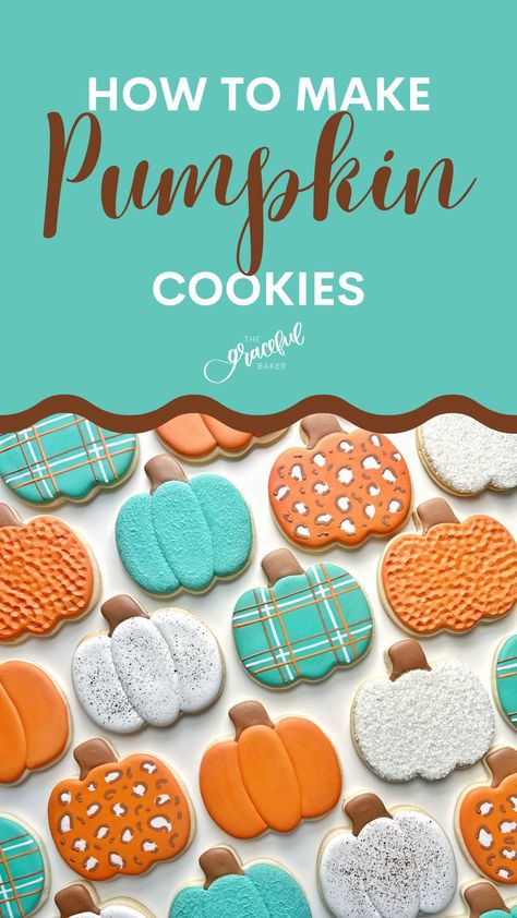 Cutout Cookies Decorated, Pumpkin Sugar Cookies Decorated, Easy Thanksgiving Cookies, Easy Pumpkin Cookies, Icing Cookies Tutorial, Cookies For Fall, Pumpkin Cookies Decorated, Thanksgiving Cookies Decorated, Iced Pumpkin Cookies