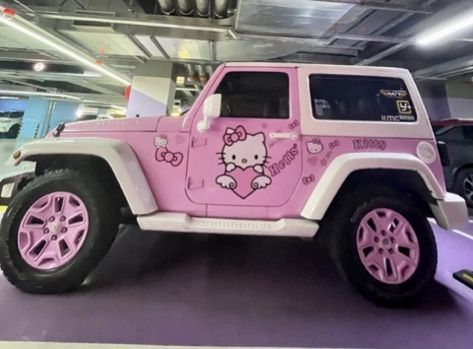 Kuromi Car Accessories, Hello Kitty Truck, Everything Fashion, Kuromi Car, Peach Prc, Sanrio Car, Hello Kitty Car Accessories, Brandy Outfits, Hello Kitty Bedroom