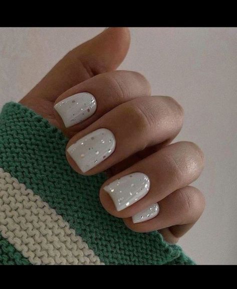 Gel Nails Shape, Gold Sparkle Nails, Short Gel Nails, Nude Nail Designs, Christmas Gel Nails, Short Square Acrylic Nails, Christmas Nails Acrylic, Sparkle Nails, Neutral Nails