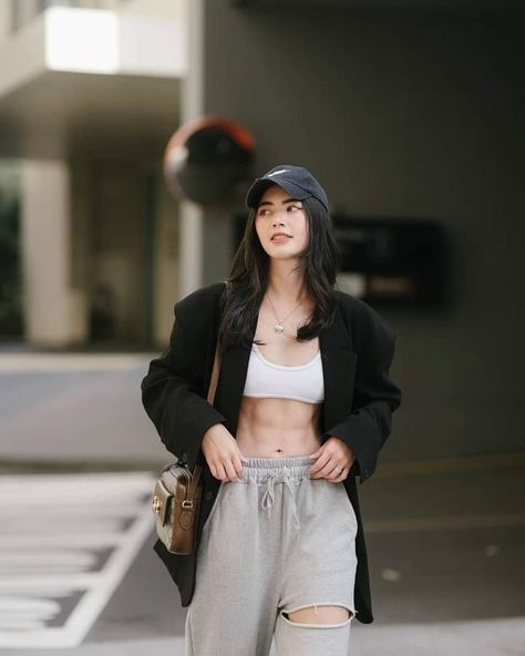 Mai Davika, Fitness Inspiration Body, Korean Street Fashion, Ulzzang Girl, Kylie Jenner, Pretty Outfits, Aesthetic Clothes, Fashion Inspo Outfits, Asian Beauty