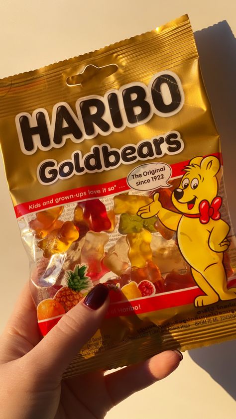 Haribo Gummy Bears Aesthetic, Haribo Jelibon Story, Haribo Aesthetic, Gummy Bears Aesthetic, Gummy Bear Aesthetic, Haribo Gummies, Freakshakes Recipe, Haribo Gummy Bears, Snack Organizer