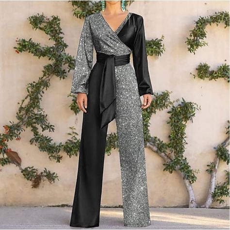 Jumpsuits Elegant, Fashion Jumpsuits, 90's Fashion, Designer Jumpsuits, Jumpsuit Elegant, Wrap Dresses, Khaki Fashion, Jumpsuit Online, Jumpsuit Party