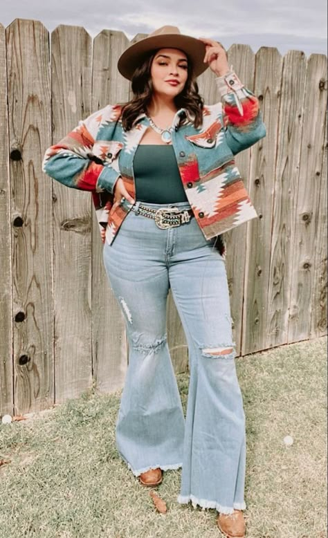 Plus Size Vaquera Outfit, Cowgirl Style Outfits Rodeo, Plus Size Western Outfits Woman, Outfits Western Style, Plus Size Western Outfits, Plus Size Cowgirl Outfits, Western Outfits Women Plus Size, Plus Size Western Wear, Plus Size Cowgirl