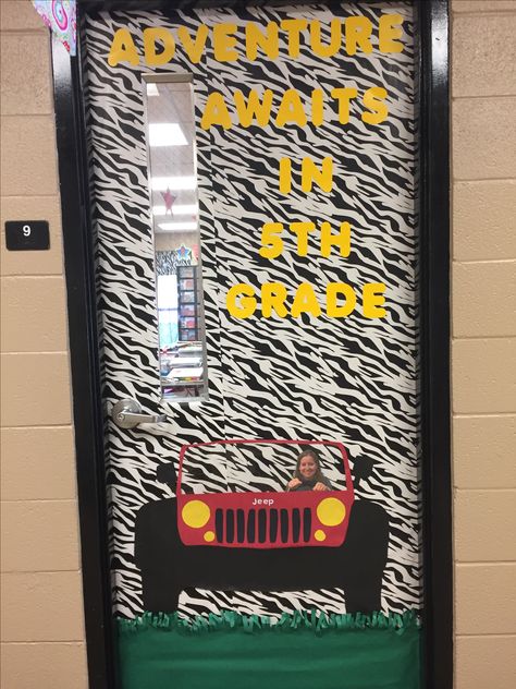 Perfect safari classroom door! Jeep Classroom Door, Safari Door Decorations, Safari Themed Classroom Door, Zoo Themed Classroom Door, Safari Classroom Door, Safari Bulletin Board Ideas, Zoo Theme Door Decoration, Jungle Classroom Door Safari Theme, Safari Classroom Theme