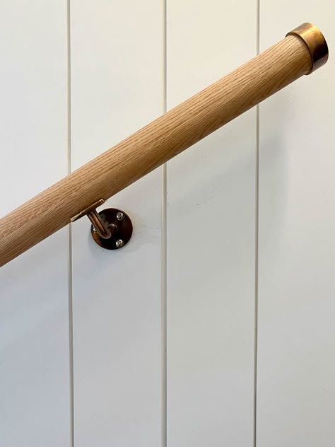 DIY Stair Railing with Decorative Brass End Caps Hand Rails For Stairs Wood, Stair Railing Wall Mount, Stair Railing Ideas On Wall, Stair Railing Handle Ideas, Stained Handrails Stair Railing, Stair Hand Rails Ideas, Staircase Wall Railing, Staining Handrail Stair Railing, Wall Mounted Stair Handrail