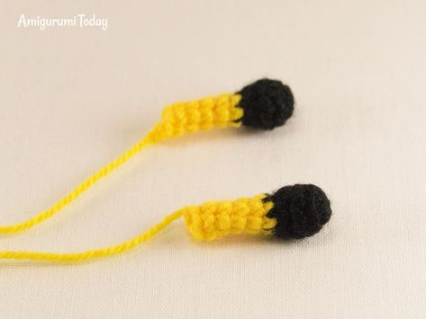 Dreamy Bee amigurumi pattern - Antennae Crochet Antenna, Keep To Yourself, Circle Crochet, Amigurumi Today, Crochet Bee, Crochet Toy, Antennas, Crochet Accessories, Amigurumi Pattern