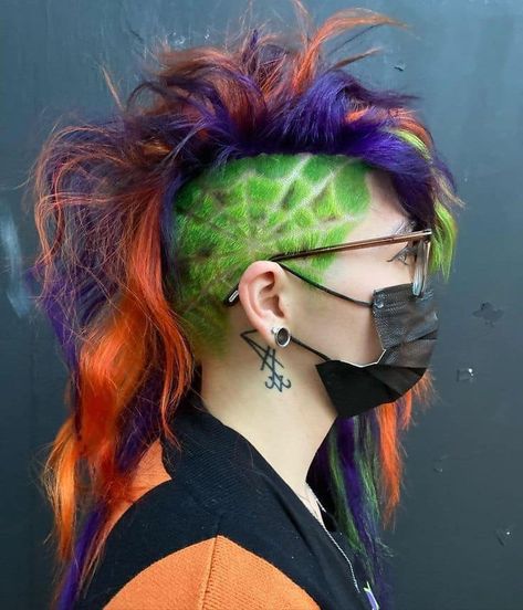 Halloween Hair Color Ideas, Halloween Hair Color, Queer Hair, Shaved Hair Designs, Inner Witch, Punk Hair, Funky Hairstyles, Corte De Cabelo Masculino, Alternative Hair