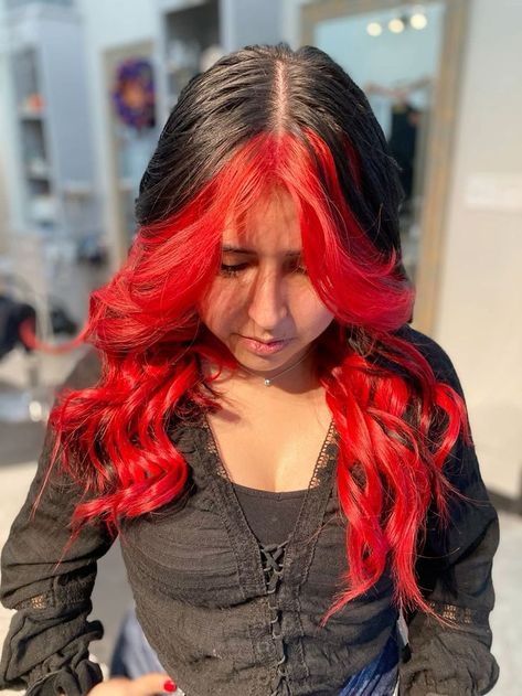 Zone Coloring Hair, Red Halo Hair Color, Good Dye Young Hair Colors, Vivid Red Hair Color, Halo Hair Dye Style, Halo Hairstyle, Halo Hair Color, Red Halo Hair, Halo Hair Colors