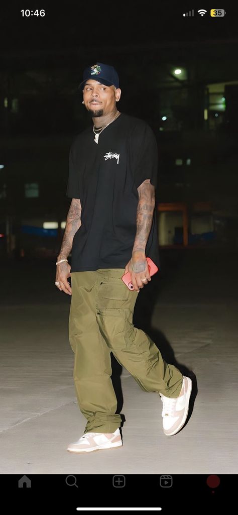 Chris Brown Outfits Swag, Chris Brown Fits, Chris Brown Fashion, Black Pyramid Chris Brown, Chris Brown Aesthetic, Aura Clothing, Chris Brown Outfits, Wattpad Characters, Chris Brown Style