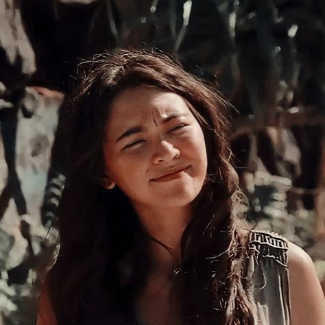 icon jessica henwick | love and monsters | amor e monstros | aimee Love And Monsters, Jessica Henwick, Defenders Marvel, Night At The Museum, Image Bank, Character Inspo, Movie Monsters, Kate Hudson, Feminine Aesthetic