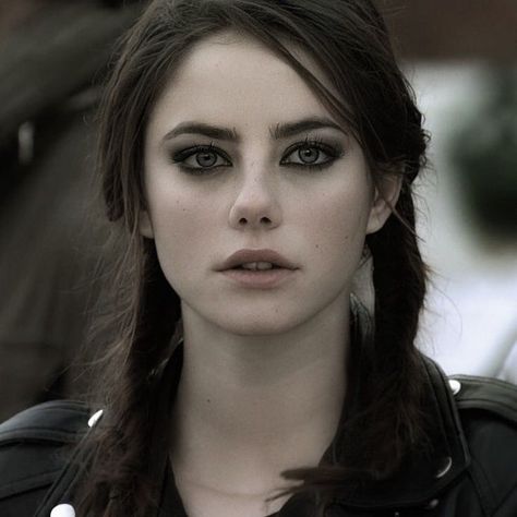 Kaya Scodelario Skins, Instagram Eff, Skins Effy, Effy Stonem Style, Elizabeth Stonem, Cassie Skins, Uk Tv Shows, Thalia Grace, Effy Stonem