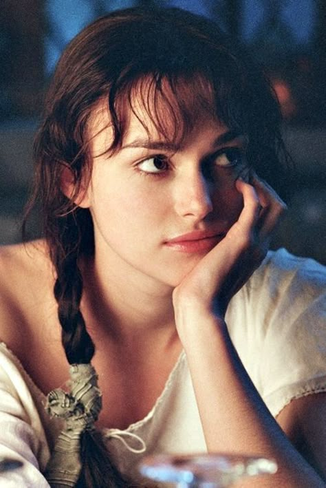 Everyone Has A Jane Austen Heroine Who Matches Their Personality — Here's Yours Rarest Personality Type, Lizzie Bennet, Pride And Prejudice 2005, Keira Knightly, Elizabeth Bennet, Matthew Macfadyen, Colin Firth, Pride Prejudice, Mr Darcy