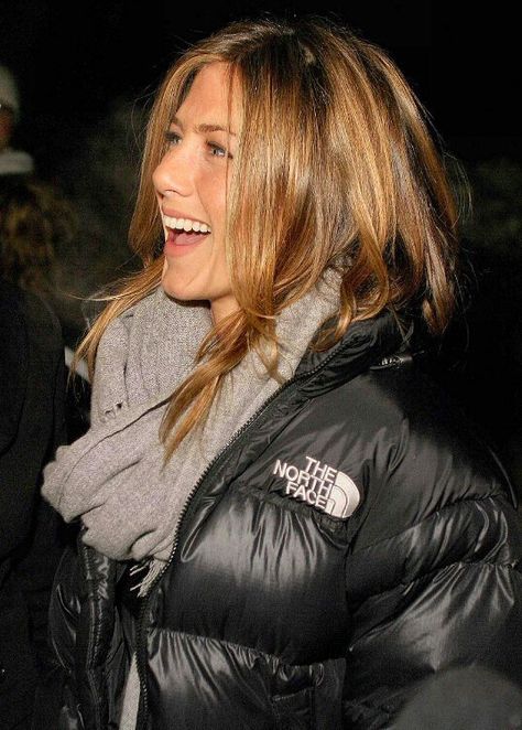 Jennifer Aniston @ The Friends with Money - Sundance Film Festival 2006 Jen Aniston Style, Jennifer Aniston 90s, Estilo Rachel Green, Jeniffer Aniston, Rachel Green Outfits, Jennifer Aniston Hair, Jennifer Aniston Style, Jenifer Aniston, Jen Aniston