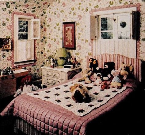 1950’s Bedroom, 70s Teen Bedroom, 50s Bedroom, 1960s Room, 90s Bedroom, American Bedroom, 1980s Decor, Bedroom Retro, Retro Bedrooms