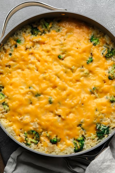 Cheesy Broccoli Rice Vegan Casserole - Nora Cooks Cheesy Chicken Broccoli Rice Casserole, Chicken Rice Broccoli, Cheesy Chicken Broccoli Rice, Vegan Weeknight Meals, Cheesy Broccoli Rice Casserole, Seitan Chicken, Homemade Seitan, Nora Cooks, Cheesy Broccoli Rice