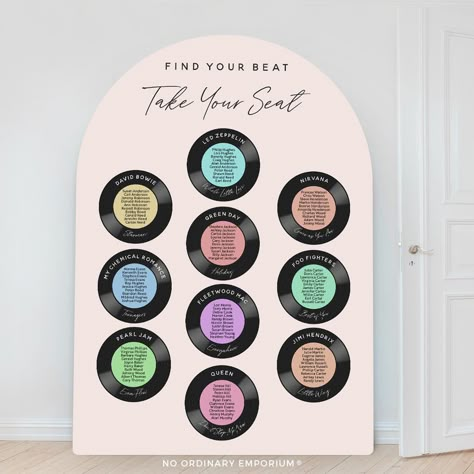 Record Seating Chart, Disco Wedding Decor, Music Theme Wedding, Banners Music, Wedding Vinyl, Unique Seating, Disco Wedding, Music Themed Wedding, Record Table