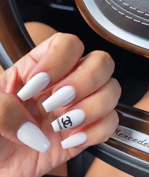 Chanel Nails Design, Milky Nails, Chanel Nails, Baddie Nails, Edgy Nails, White Acrylic Nails, Simple Acrylic Nails, Long Acrylic Nails Coffin, Acrylic Coffin