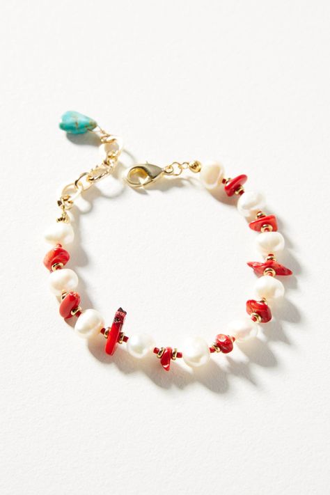 Secret Bracelet, Pearl Charm Necklace, Coil Bracelet, Coral Bracelet, Coral Jewelry, Chip Beads, Handmade Jewelry Diy, Jewellery Inspiration, Pearl Charms