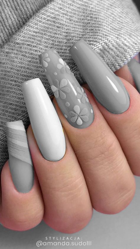 Grey Acrylic Nails, Grey Nail Designs, Fancy Nails Designs, Gray Nails, Acrylic Nails Coffin Short, Silver Nails, Luxury Nails, Fancy Nails, Chic Nails