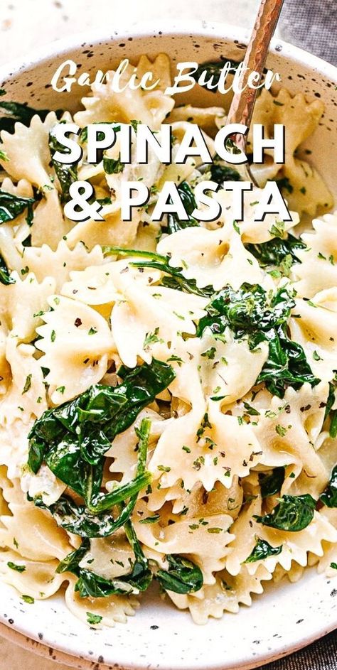 Recipe With Fresh Spinach, Fresh Spinach Recipes, Bow Tie Pasta Recipe, Garlic Butter Pasta, Spinach Pasta Recipes, Garlic Pasta Sauce, Chicken Spinach Pasta, Bow Tie Pasta, Garlic Beef