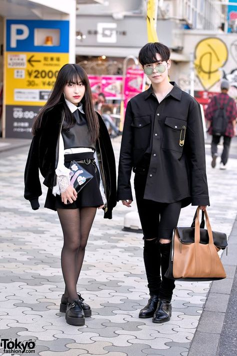 Harajuku Street Styles w/ Joyrich, Lulu Guinness, Andersson Bell, Gentle Monster & Chuu x Esther Kim Slp Aesthetic, Japan Street Fashion, Harajuku Street Style, Japan Fashion Street, Rok Mini, Harajuku Street, Harajuku Fashion Street, Harajuku Girls, Tokyo Street Style