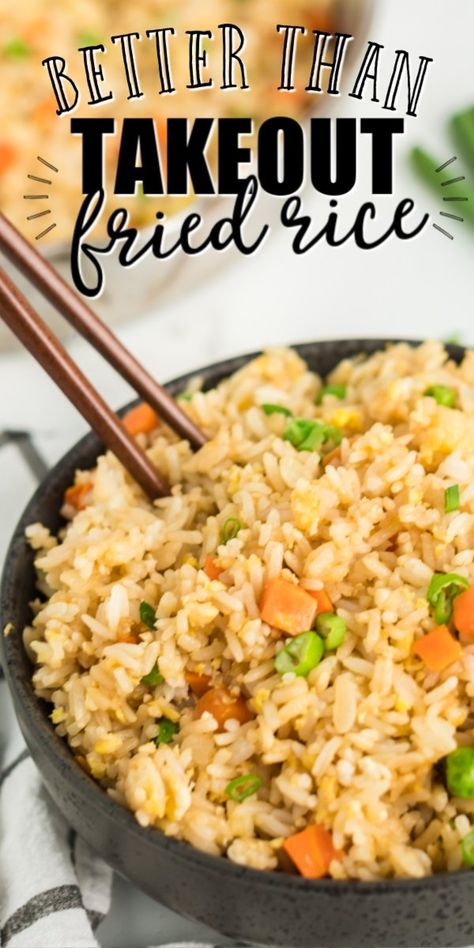 This quick and easy fried rice recipe is better than take out. It's restaurant style, but created at home with easy ingredients you'll have on hand. It comes together so fast and it's so filling. Dinner Ideas With Rice, Take Out Fried Rice, Takeout Fried Rice, Jasmine Rice Recipes, Cauliflower Fried Rice Recipes, Quick Dinner Ideas, Fried Rice Recipe Easy, Cooking Jasmine Rice, Better Than Takeout