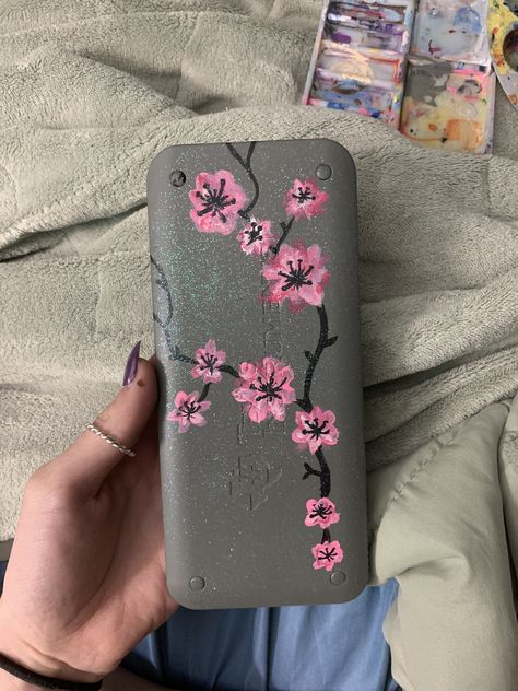 Calculator Painting Aesthetic, Painting On Calculator, Painted Calculator Cover Ideas, Painting Ideas Aesthetic Flowers, Calculator Painting Ideas, Calculator Drawing, Acrylic Painting Aesthetic, Calculator Painting, Painting Ideas Aesthetic