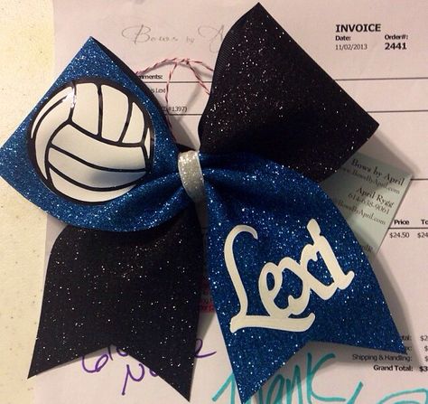 Volleyball bow<3 Volleyball Team Hair Bows, Volleyball Bows Ideas, Volley Girl, Hairstyles With Bows, Volleyball Hair Bows, Volleyball Bows, Volleyball Cheers, Volleyball Party, Bows Ideas