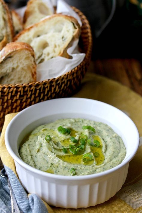 White Bean Spread, Mint Dip, Last Minute Appetizer, Hors Doeuvres, Bean Dip Recipes, White Bean Dip, Bean Dip, Spread Recipes, Private Chef