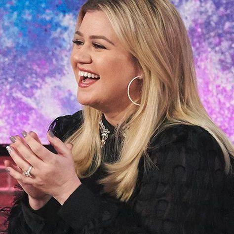 Kelly Clarkson Family, Kelly Clarkson Now, Kelly Clarkson Wedding, Kelly Clarkson Hair, Revelation Online, Halsey Singer, Kelly Clarkson Show, Voice Coach, Quilts Patterns