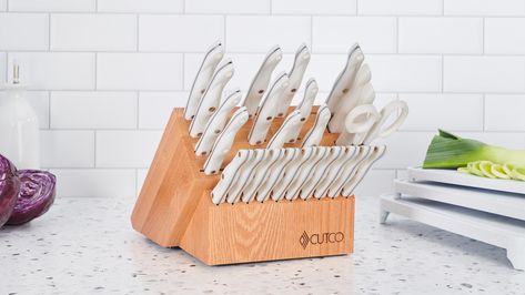 NEed A Fun Job Cutco is the BEST job ever help people find the right knife set for their kitchen or great gifts Cutco Knives, Knife Blocks, Pan Storage, Knife Skill, Unique Knives, Steak Knife Set, Barbecue Tools, Garden Tool Set, Knife Block Set