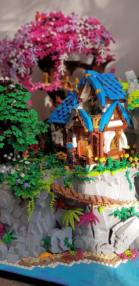 20201114_122349 | Ben Arkley | Flickr Custom Lego Builds, Legos Aesthetic, Lego Elves Dragons, Lego Elves, Lego Kits, Lego Sculptures, Lego Display, Lego Diy, Amazing Lego Creations