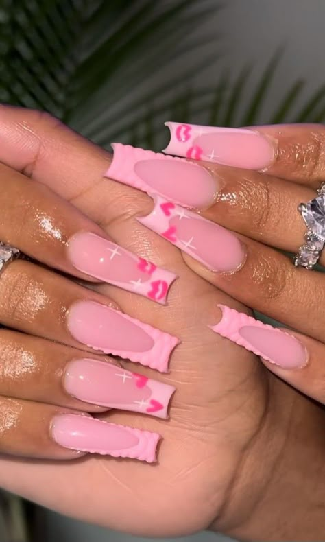 Short Set Acrylic Nails Pink, Pink Long Acrylic Nails Art Designs, Long Nails Inspiration Art Designs, Pink Girly Nails Acrylic, Acrylic Toe Nails, Acrylic Nail Set, Long Acrylic Nail Designs, Colored Acrylic Nails, Girly Acrylic Nails