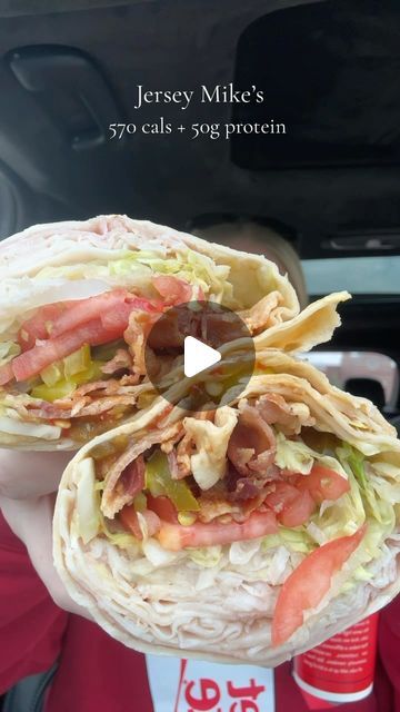 Samantha Milton on Instagram: "Jersey Mike’s Order🥪  (570 cals + 50g protein)  Here’s what I ordered:  #8 CLUB SUB on a wheat wrap, NO Olive Oil Blend/Mayo/Provolone, ADD Extra Meat, Banana Peppers, Hot Chopped Pepper Relish, Jalapeño Peppers.  **I ate 1/2 the wrap with a bag of chips and saved the ofher half for dinner** #sub #sandwich #wrap #bacon #mayo #oliveoil #caloriedeficit #lowcal #highprotein #weightloss #pcos #menu #hack #order #drivethru #togo #mealprep #eating #healthy #transformation #asmr #car" Bacon Mayo, Cottage Cheese Dinner, Healthy Transformation, 50g Protein, Fast Food Diet, Healthy Fast Food Options, Diet Fast, Restaurant Meals, Jalapeño Peppers