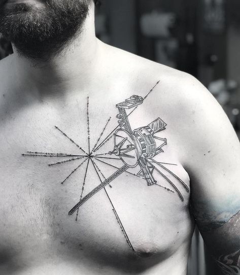 Voyager 1 is a space probe launched by NASA on September 5, 1977. Part of the Voyager program to study the outer Solar System, Voyager 1… Voyager One Tattoo, Nasa Tattoo, Voyager Disc Tattoo, Nasa Tattoo Ideas, Voyager 1 Tattoo, Space Shuttle Tattoo, Solar System Geometric Tattoo, Voyager Tattoo, Voyager 1