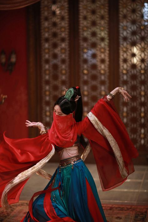 Chinese Dance Outfit, Dunhuang Dance, Dunhuang Feitian, Veiled Girl, Hanfu Girl, Chinese Dance, 파티 드레스, Dancers Outfit, Traditional Dance