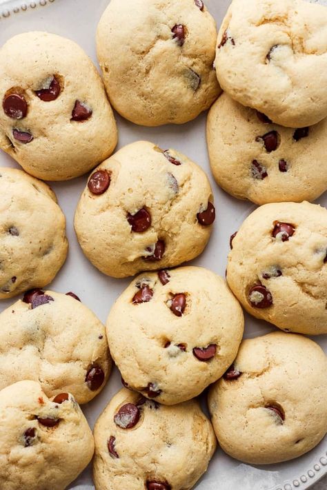 Cottage Cheese Chocolate Chip Cookies - Fit Foodie Finds Cottage Cheese Chocolate, Cottage Cheese Dessert Recipes, Almond Flour Chocolate Chip Cookies, Cookie Cottage, Cottage Cheese Desserts, Fit Foodie Finds, Cookie Toppings, Healthy Chocolate Chip Cookies, Almond Flour Cookies