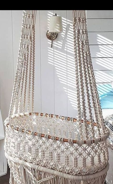 How To Do Macrame, Macrame Furniture, Macrame Wall Hanging Ideas, Macrame Hammock Chair, Macrame Lamp Shade, Macrame Lamp, Macrame Baby, Macrame Hammock, Macrame Swing