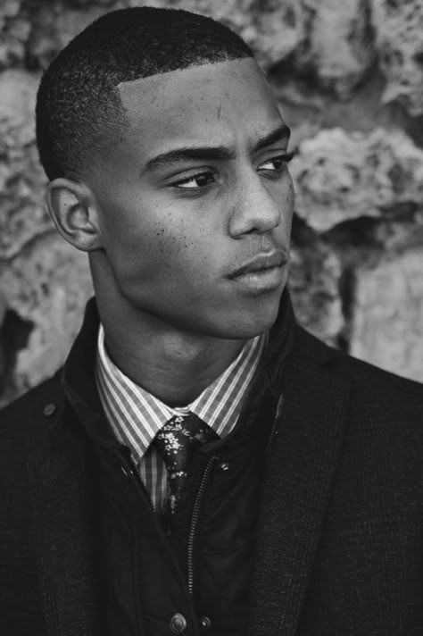 Strong Woman Tattoos, Keith Powers, Beautiful Women Quotes, Handsome Men Quotes, Men Quotes Funny, Handsome Arab Men, 얼굴 그리기, Woman Sketch, Wilhelmina Models